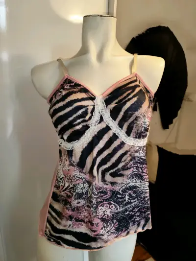 Polera Y2K rosada talla S - miniatura 1
