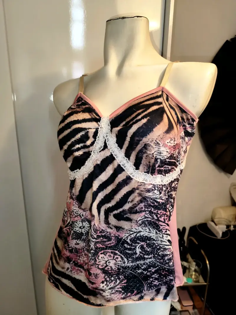 Polera Y2K rosada talla S - 2