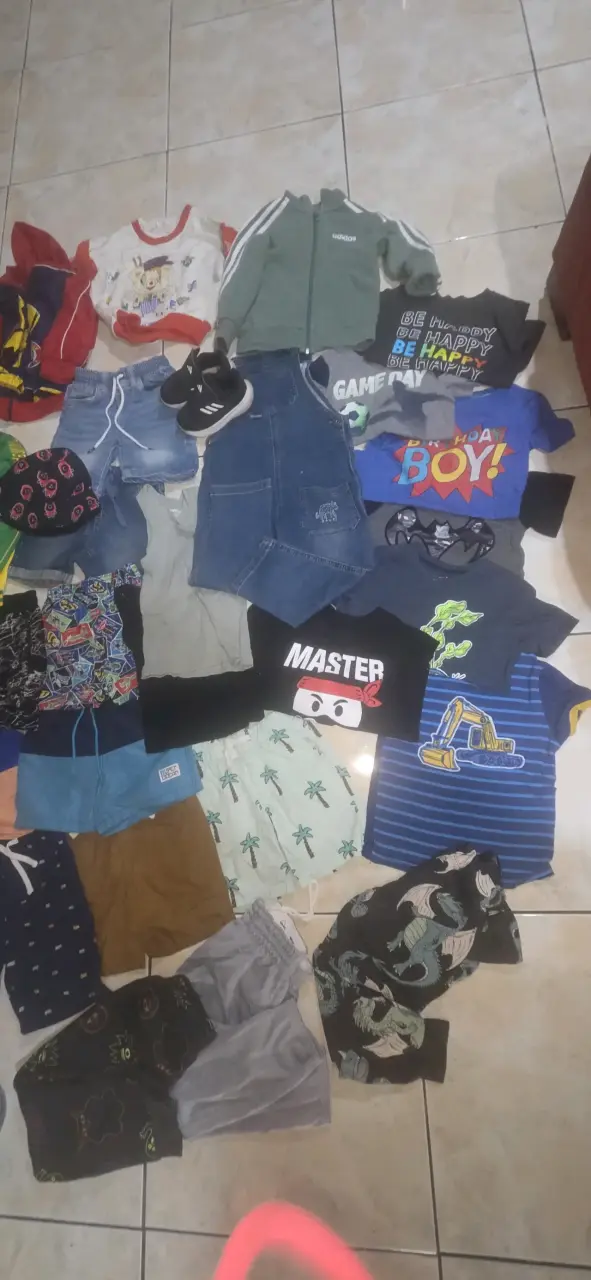 Lote de ropa infantil variada - 3