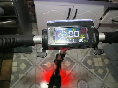 Scooter eléctrico UrbanGlide con luces LED - miniatura 3