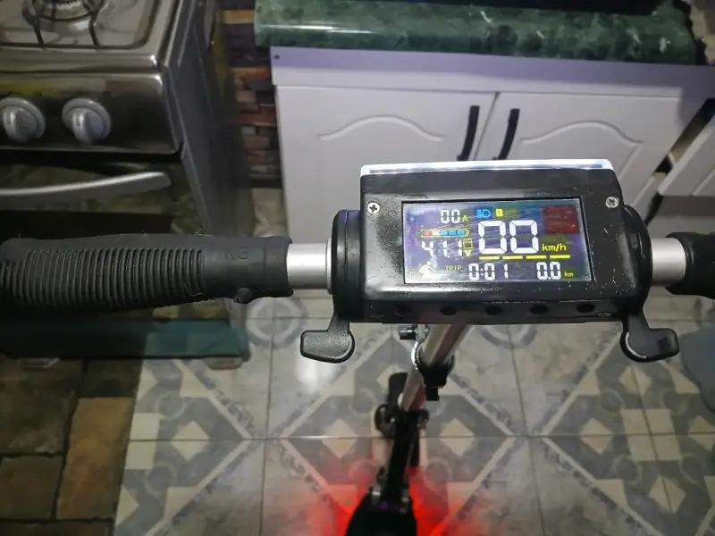 Scooter eléctrico UrbanGlide con luces LED - 4