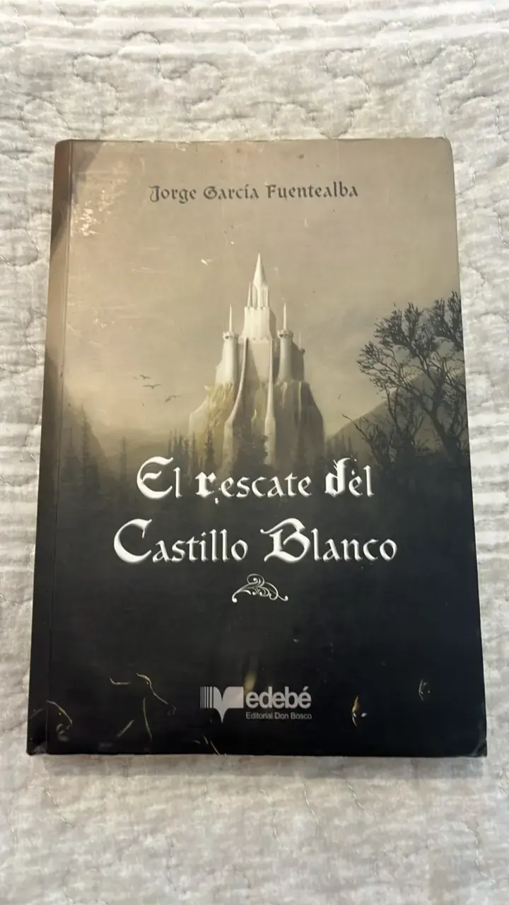 Libro El Rescate del Castillo Blanco de Jorge García Fuentealba - 1