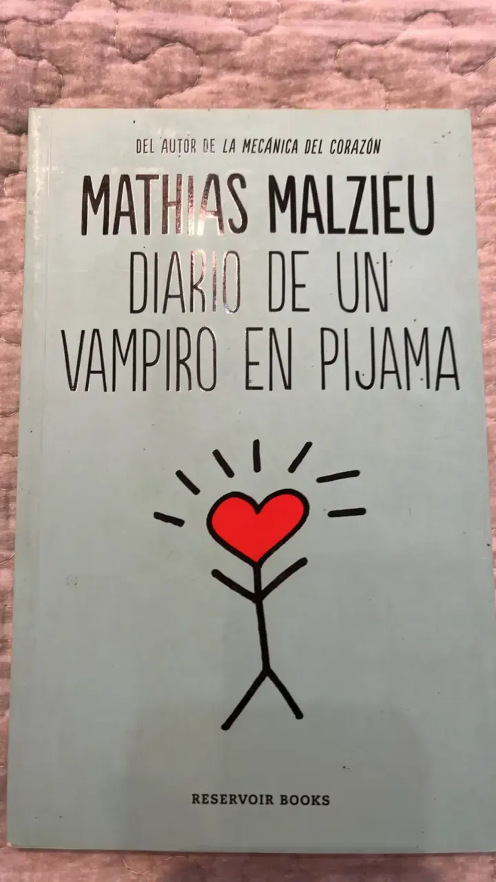 Libro Diario de un Vampiro en Pijama de Mathias Malzieu - 1