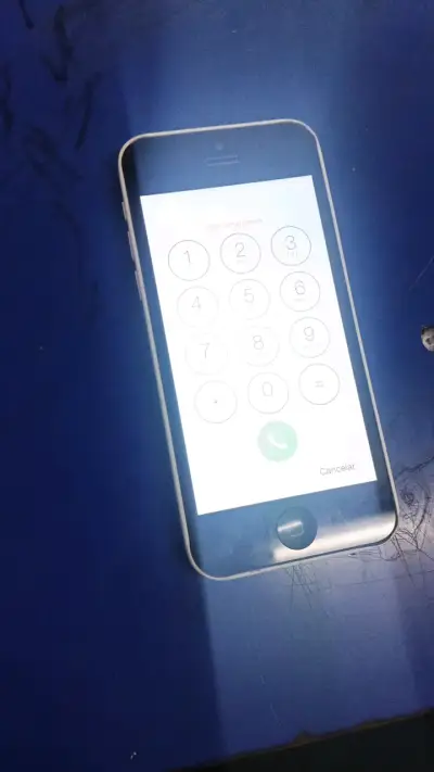 iPhone 6 y iPhone 5 en buen estado - miniatura 5