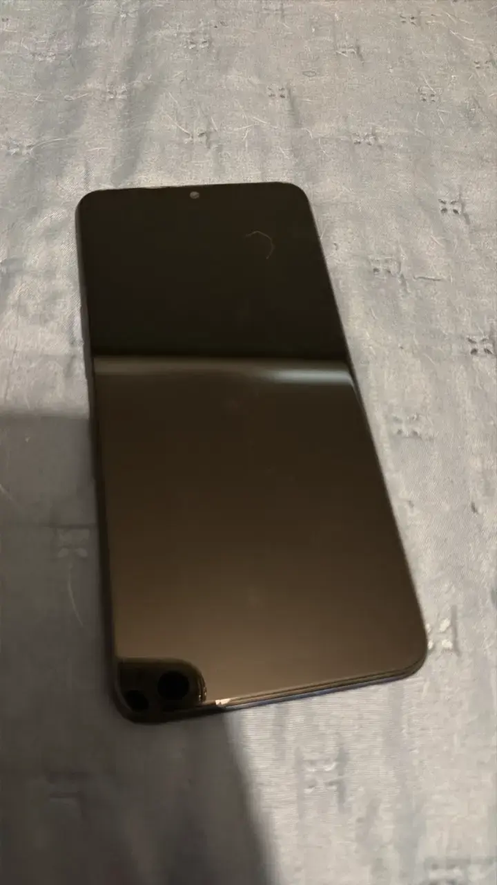 Smartphone Samsung Galaxy A20 azul en buen estado - 1