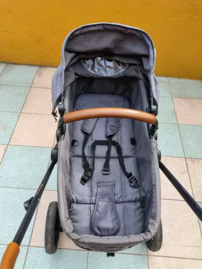 Coche de bebé Bebesit con silla de auto gris - miniatura 2