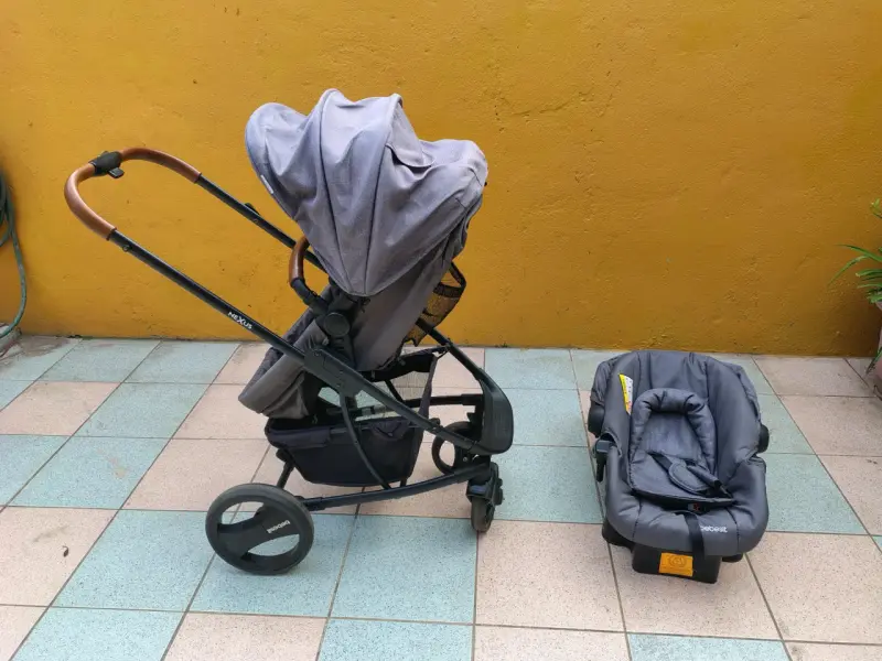 Coche de bebé Bebesit con silla de auto gris - 3
