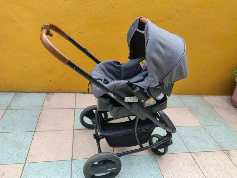 Coche de bebé Bebesit con silla de auto gris - 5