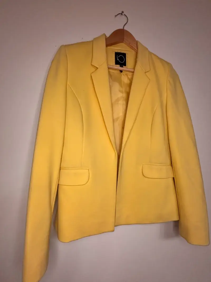 Blazer amarillo para mujer elegante - 2