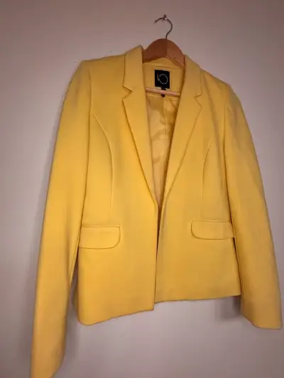 Blazer amarillo para mujer elegante - miniatura 2
