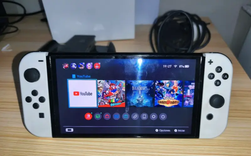 Consola Nintendo Switch OLED con accesorios - 1