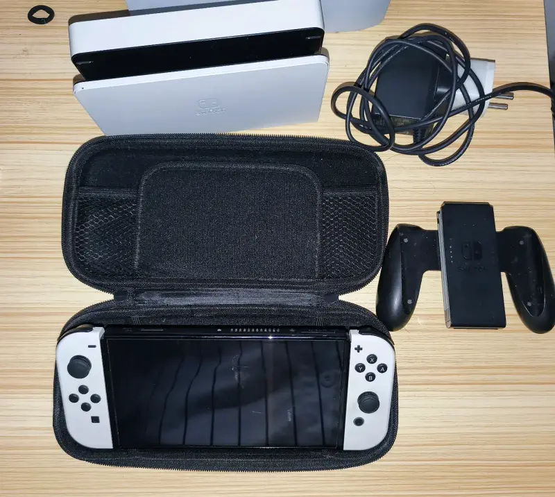Consola Nintendo Switch OLED con accesorios - 2