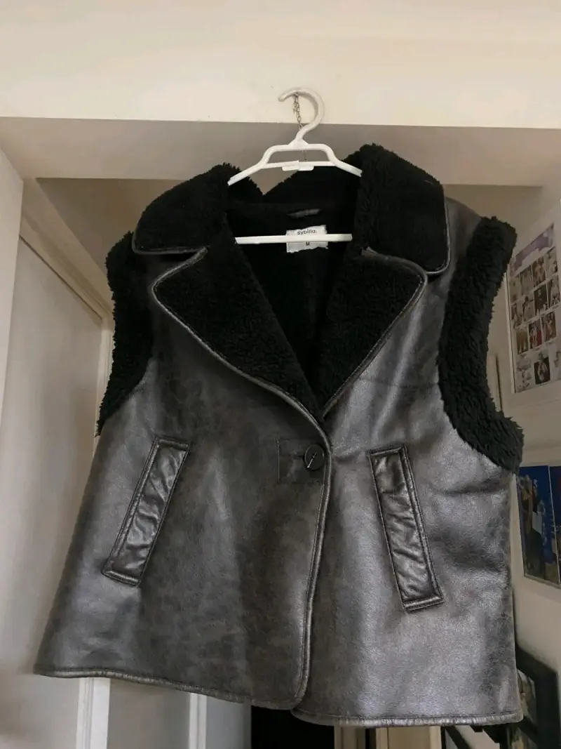 Chaleco de cuero sintético Sybilla negro con forro - 1