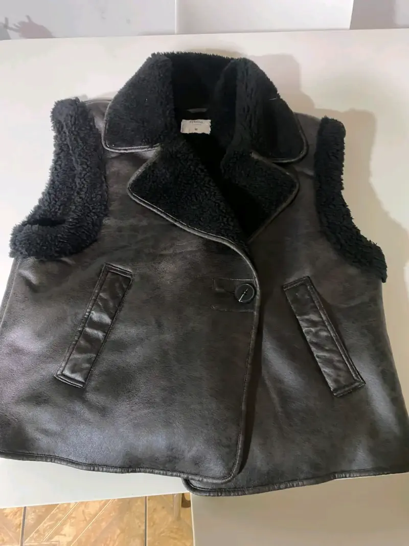Chaleco de cuero sintético Sybilla negro con forro - 3