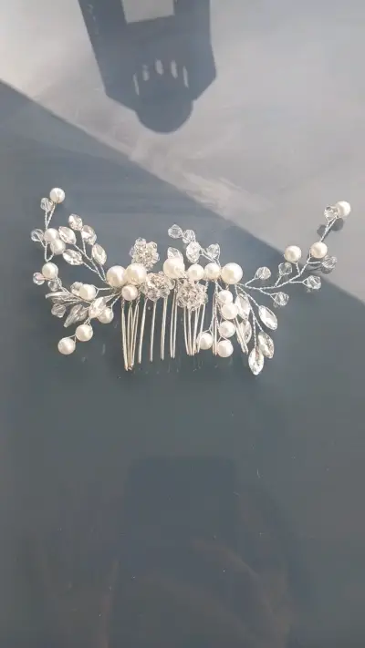 Peineta de Novia con Perlas y Cristales - miniatura 1
