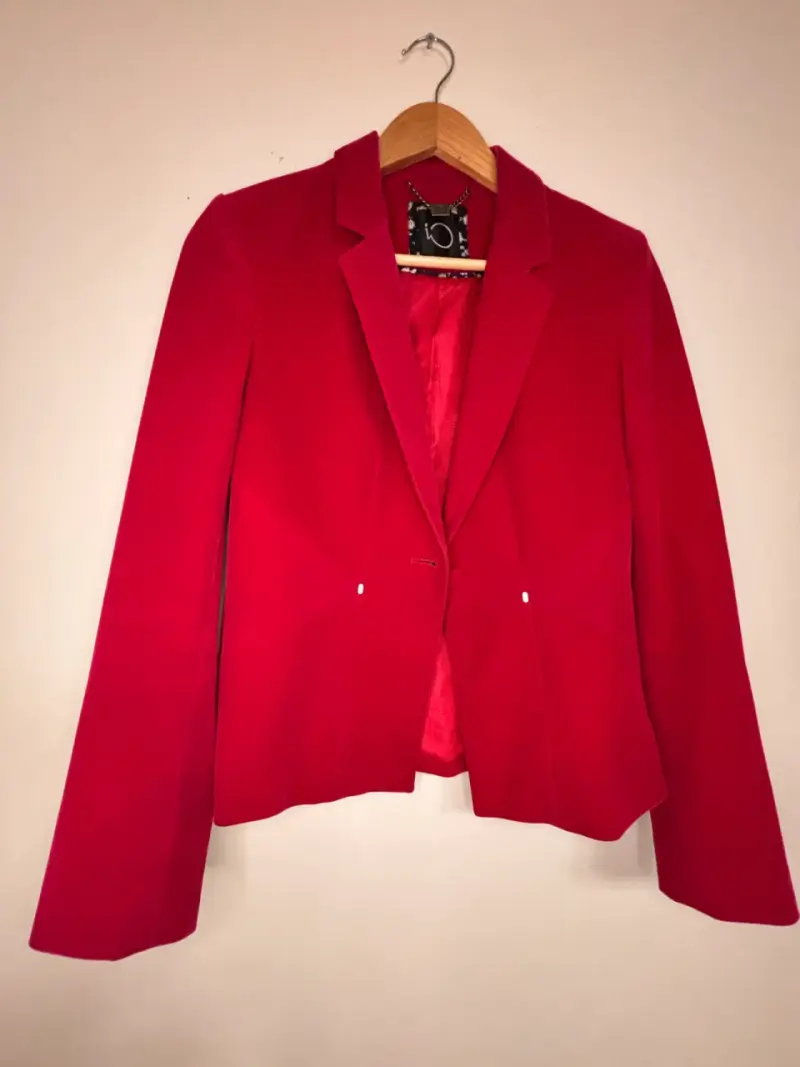 Blazer rojo elegante para mujer - 4