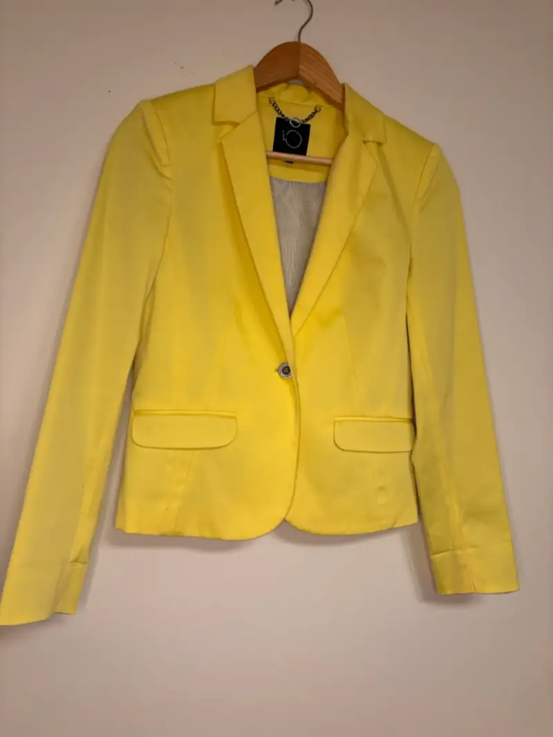 Blazer amarillo para mujer elegante - 2