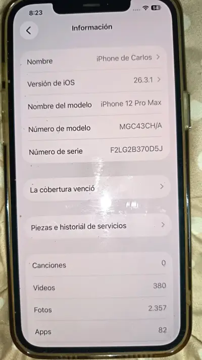 iPhone 12 Pro Max con funda y MagSafe - miniatura 4