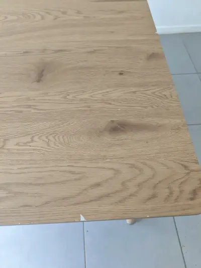 Mesa de comedor moderna de madera clara - miniatura 5