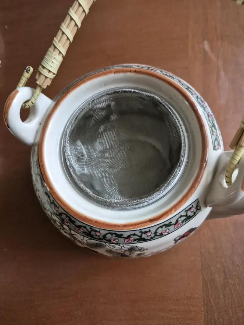 Tetera de cerámica con diseño oriental - 4