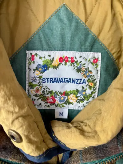 Abrigo verde con capucha  Stravaganza - miniatura 3