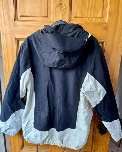 Chaqueta impermeable bicolor - miniatura 2