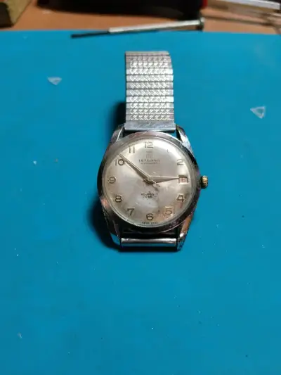 Reloj automático vintage Delbana en buen estado - miniatura 1