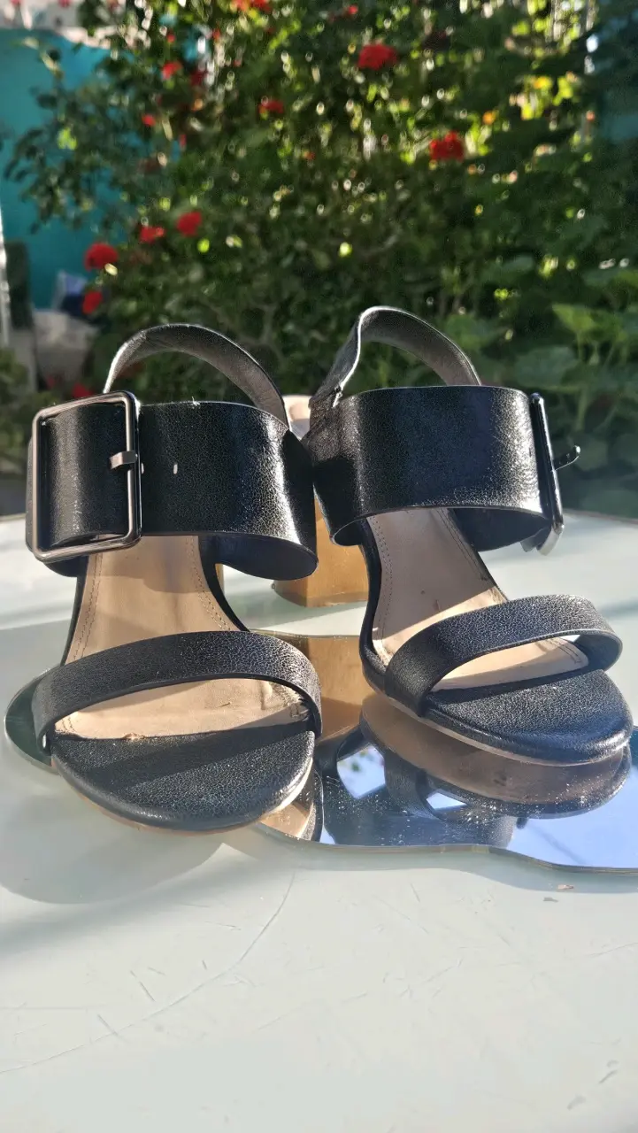 Sandalias de tacón mediano negras elegantes - 2