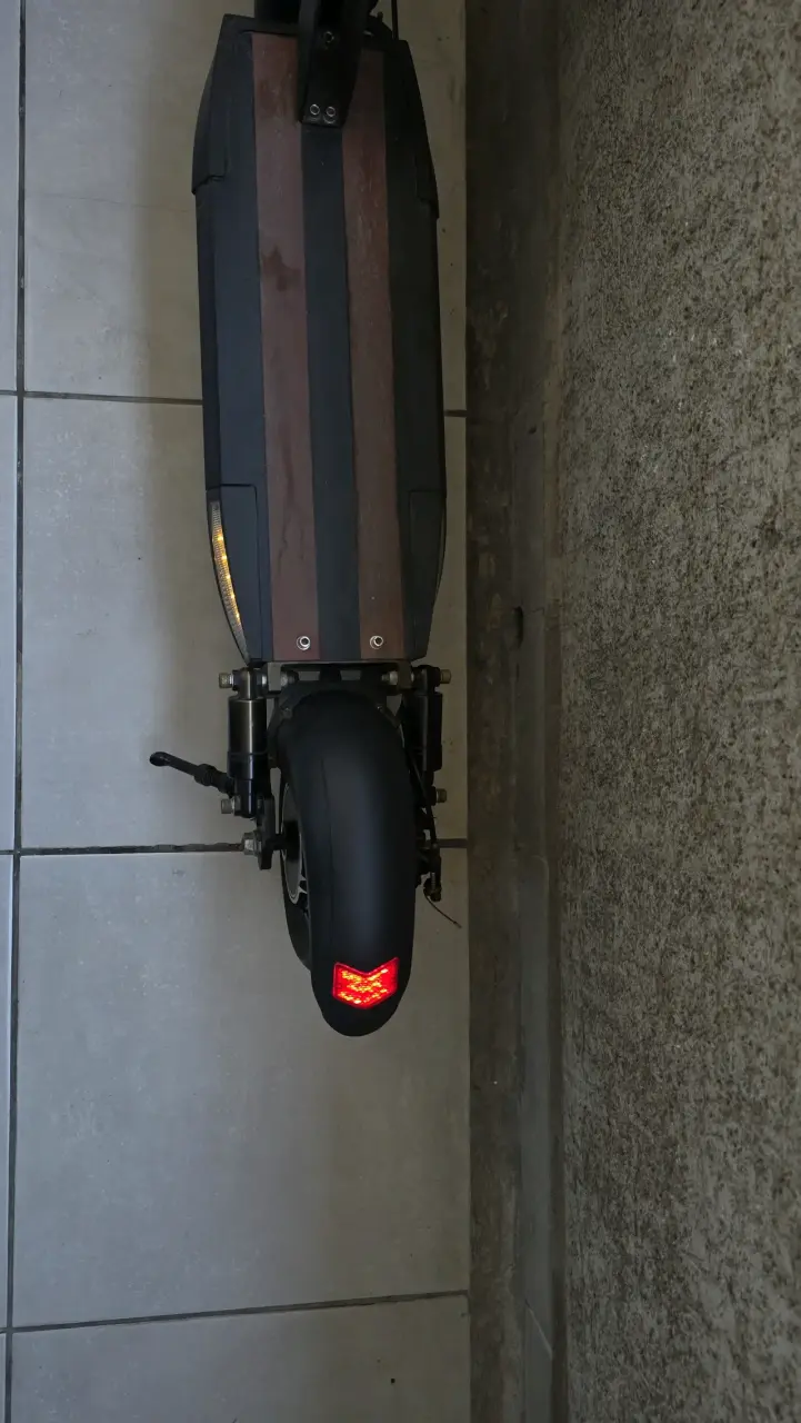 Scooter eléctrico Rebelde - 3