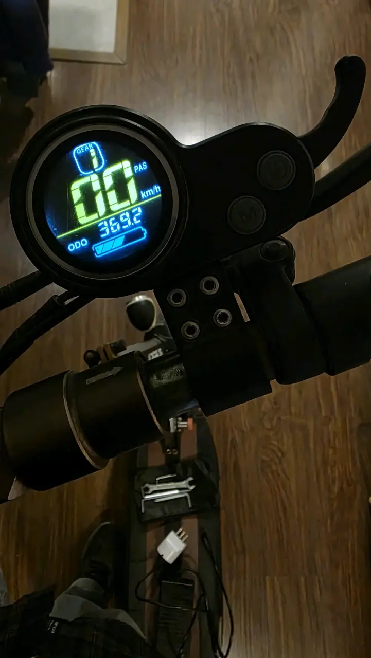 Scooter eléctrico Rebelde - 6