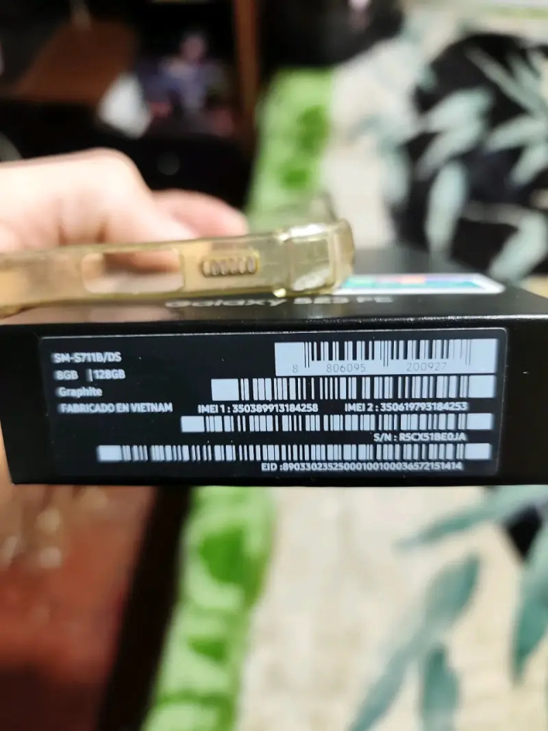 Samsung Galaxy S21 FE 128GB Grafito en buen estado - 1