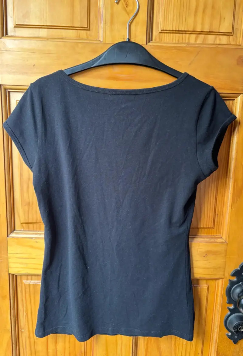 Polera Basement talla M - 2