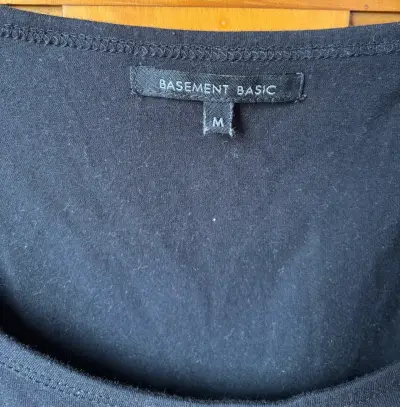 Polera  Basement talla M - miniatura 3