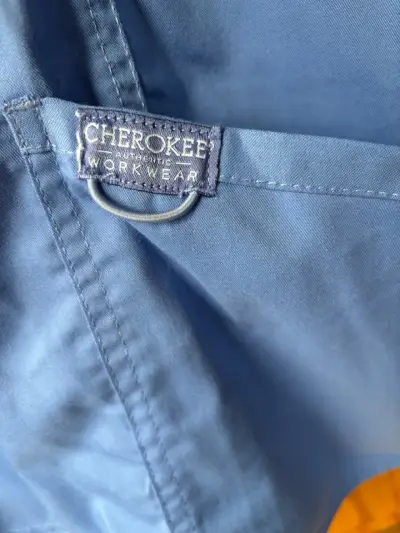 Blusa médica azul Cherokee Workwear - miniatura 3