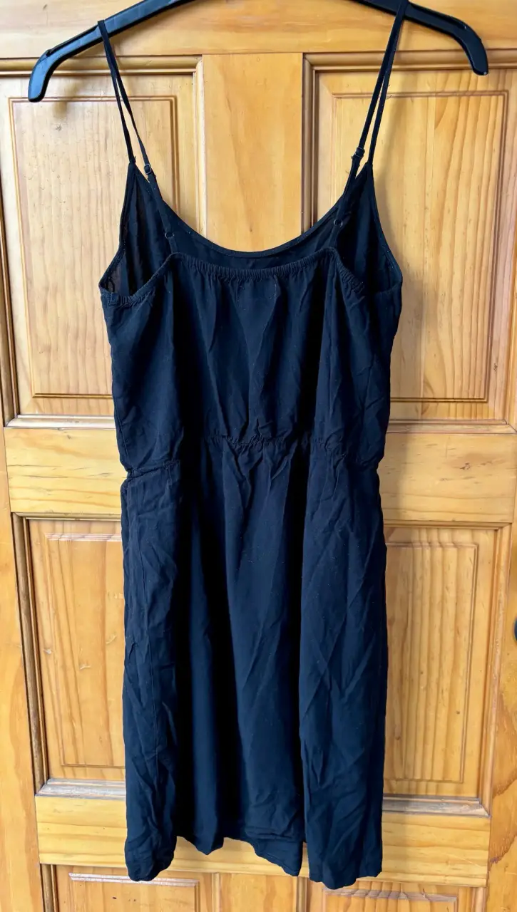 Vestido negro casual - 2