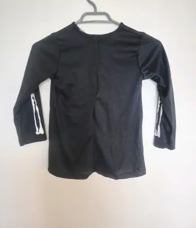 Polera de niño con diseño de esqueleto - miniatura 2