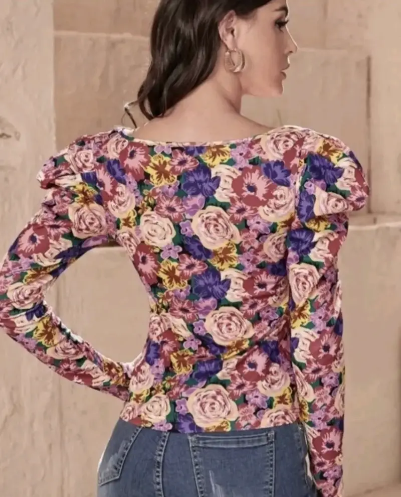 Blusa floral de manga larga con diseño colorido - 2