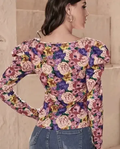 Blusa floral de manga larga con diseño colorido - miniatura 2