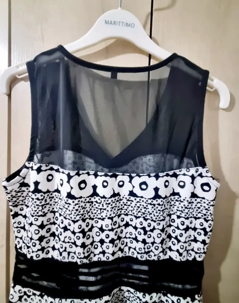 Vestido sin mangas estampado floral blanco y negro - 3