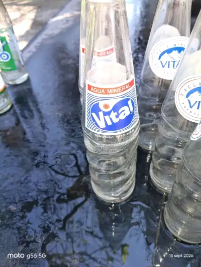 Botellas ochentas vidrio vintage Coca-Cola y Vital - miniatura 3