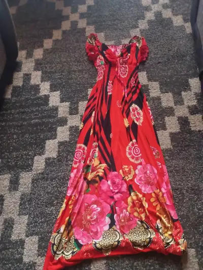 Conjunto de ropa femenina variada - miniatura 5