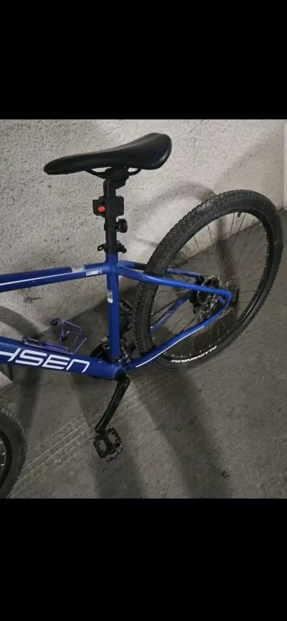 Bicicleta de montaña Lahsen azul en buen estado - 2