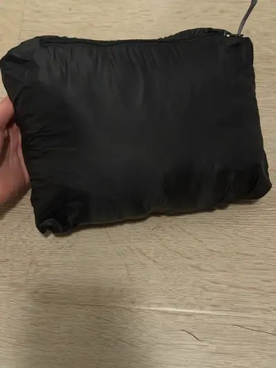 Chaqueta Patagonia Nano Puff negra con capucha - miniatura 5