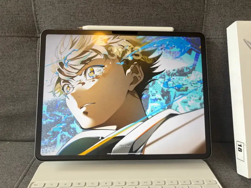 iPad Air 13 pulgadas con Magic Keyboard y pencil - 2