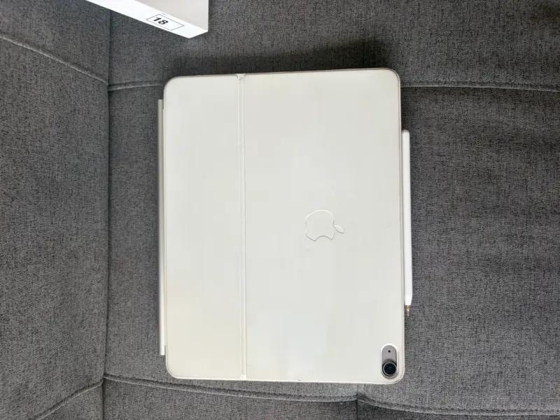 iPad Air 13 pulgadas con Magic Keyboard y pencil - 3