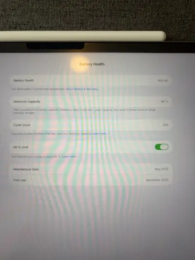 iPad Air 13 pulgadas con Magic Keyboard y pencil - miniatura 5