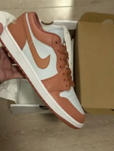 Zapatillas Nike Air Jordan 1 Low Mujer Naranja - miniatura 3