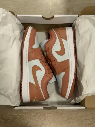 Zapatillas Nike Air Jordan 1 Low Mujer Naranja - miniatura 4
