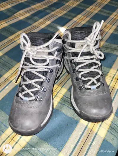 Botas de montaña Columbia impermeables gris - miniatura 1