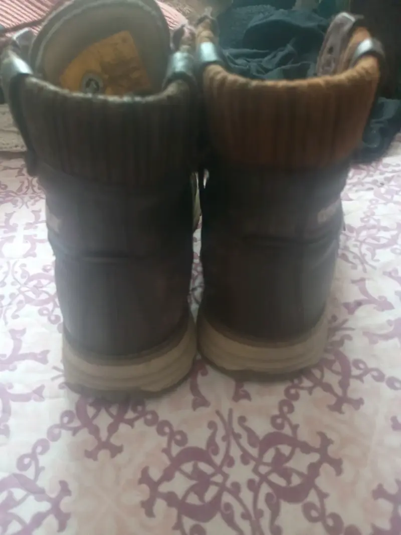 Botas Caterpillar marrones para mujer - 2